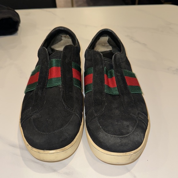 GUCCI SUEDE SLIP-ONS W/ SIGNATURE GREEN-RED STRIPE-BASE COLOR IS ORIGINALY CREAM - Picture 3 of 8